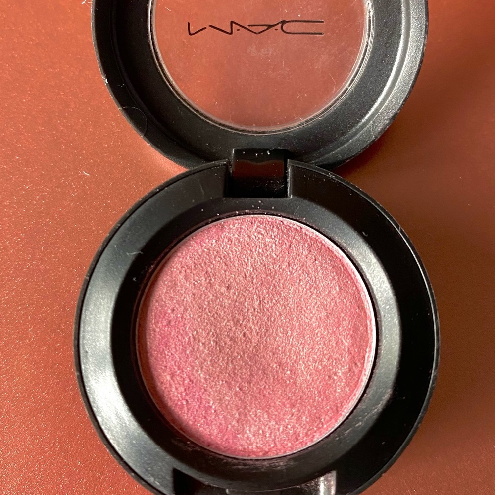 MAC Cosmetics Eyeshadow